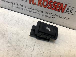 Gebruikte Schakelaar (diversen) Chrysler Voyager Prijs op aanvraag aangeboden door N Kossen Autorecycling BV