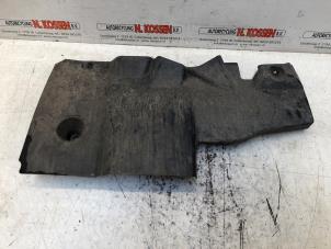 Gebruikte Beschermplaat bodem Citroen Berlingo 1.6 BlueHDI 75 Prijs op aanvraag aangeboden door N Kossen Autorecycling BV