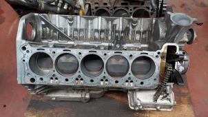 Gebruikte Krukas BMW 6 serie (E63) M6 V10 40V Prijs op aanvraag aangeboden door N Kossen Autorecycling BV