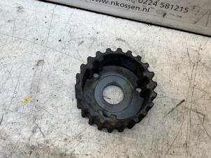 Gebruikte Tandwiel dieselpomp Volkswagen Transporter Prijs op aanvraag aangeboden door N Kossen Autorecycling BV