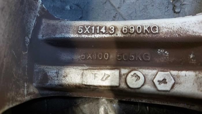 Velg van een Volvo XC90 I 2.9 T6 24V 2003