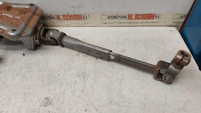 Stuurkolomas van een Peugeot Boxer (U9) 2.2 Blue HDi 140 2021