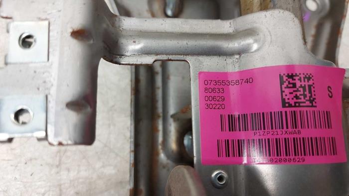 Stuurkolomas van een Peugeot Boxer (U9) 2.2 Blue HDi 140 2021