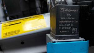 Gebruikte Relais Voorgloei Ford Transit Courier 1.5 TDCi 75 Prijs op aanvraag aangeboden door N Kossen Autorecycling BV