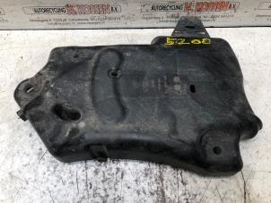 Gebruikte Ureumreservoir Ford Transit Courier 1.5 TDCi 75 Prijs op aanvraag aangeboden door N Kossen Autorecycling BV