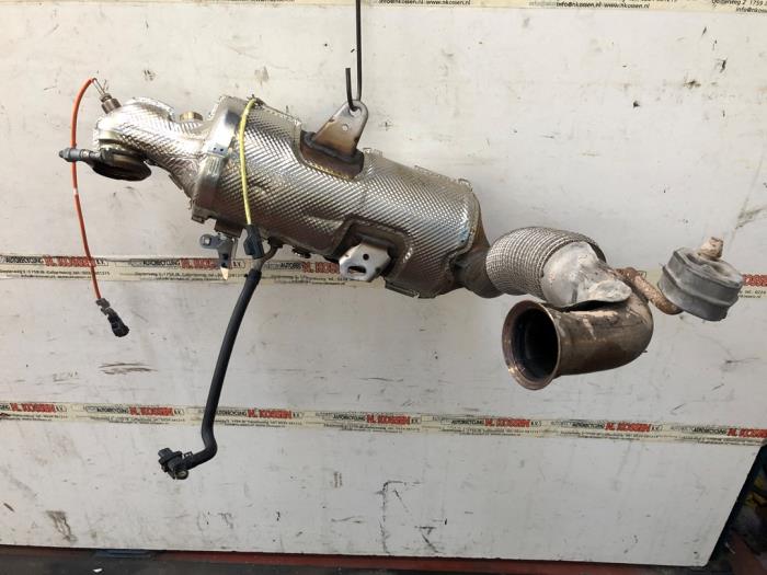 Gebruikte Roetfilter Ford Transit Courier 1.5 TDCi 75 Prijs op aanvraag aangeboden door N Kossen Autorecycling BV