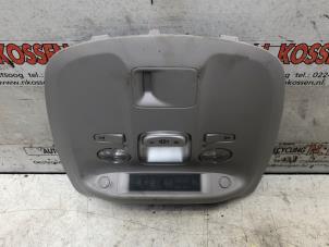 Gebruikte Binnenverlichting voor Opel Vivaro Prijs op aanvraag aangeboden door N Kossen Autorecycling BV