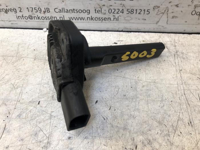 Gebruikte Oliepeil sensor BMW X5 (E53) 3.0d 24V Prijs op aanvraag aangeboden door N Kossen Autorecycling BV