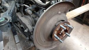 Gebruikte Fusee links-achter Landrover Defender Prijs op aanvraag aangeboden door N Kossen Autorecycling BV