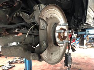 Gebruikte Fusee rechts-achter Landrover Defender Prijs op aanvraag aangeboden door N Kossen Autorecycling BV