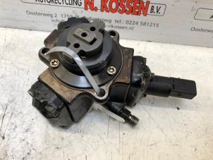 Gebruikte Hogedrukpomp Mercedes Vito (638.1/2) 2.2 CDI 108 16V Prijs op aanvraag aangeboden door N Kossen Autorecycling BV