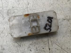 Gebruikte Rechter Koplamp Ford Fiesta 6 (JA8) 1.0 Ti-VCT 12V 65 Prijs op aanvraag aangeboden door N Kossen Autorecycling BV