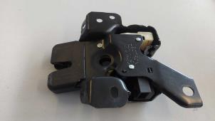 Gebruikte Kofferdeksel Slotmechaniek Jaguar S-type (X200) 3.0 V6 24V Prijs op aanvraag aangeboden door N Kossen Autorecycling BV