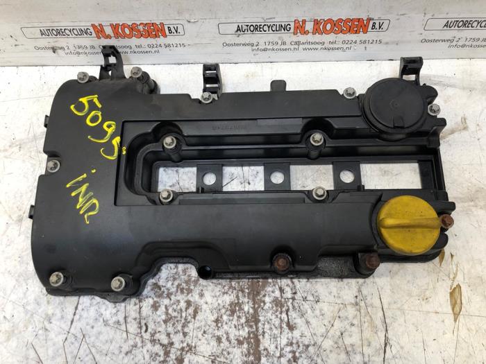 Kleppendeksel Opel Astra J Sports Tourer (PD8/PE8/PF8), 2010 / 2015 1.4 Turbo 16V, Combi/o, Benzine, 1.364cc, 103kW (140pk), FWD, A14NET, 2010-10 / 2015-10, PD8EC; PE8EC; PF8EC (Gebruikt)