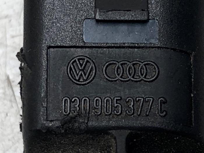 Pingelsensor van een Volkswagen Polo V (6R) 1.2 TDI 12V BlueMotion 2012