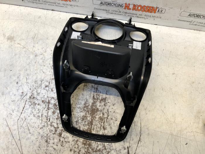 Dashboard deel van een Ford Fiesta 6 (JA8) 1.0 SCI 12V 80 2014