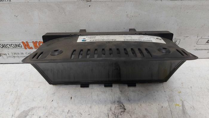Gebruikte Display Interieur BMW 5 serie (E60) 520d 16V Corporate Lease Prijs op aanvraag aangeboden door N Kossen Autorecycling BV