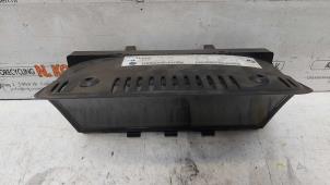 Gebruikte Display Interieur BMW 5 serie (E60) 520d 16V Corporate Lease Prijs op aanvraag aangeboden door N Kossen Autorecycling BV