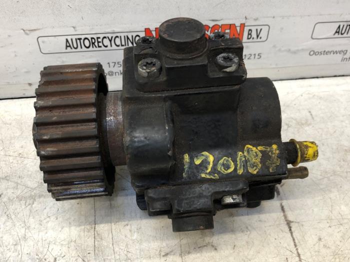 Hogedrukpomp van een Fiat Ducato (250) 2.3 D 120 Multijet 2009