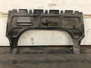 Gebruikte Beschermplaat bodem Skoda Fabia II Combi 1.2 TSI Prijs op aanvraag aangeboden door N Kossen Autorecycling BV