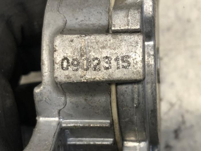 Spanrol Multiriem van een Ford Transit Courier 1.5 TDCi 75 2023