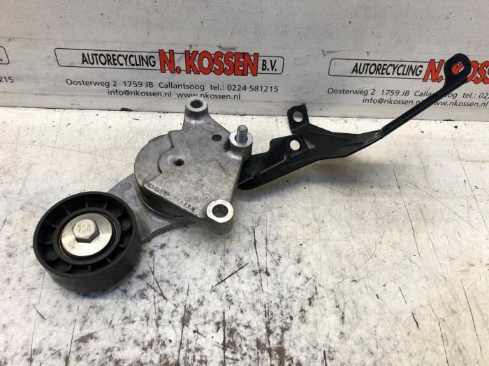 Spanrol Multiriem van een Ford Transit Courier 1.5 TDCi 75 2023