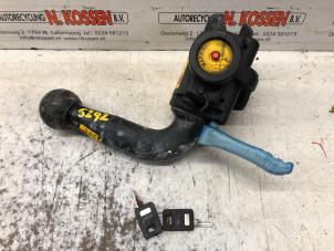 Gebruikte Trekhaak Volvo V70 (SW) 2.4 D5 20V Prijs op aanvraag aangeboden door N Kossen Autorecycling BV