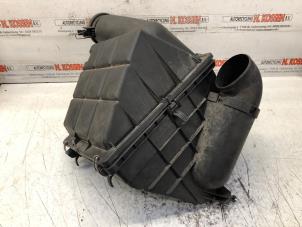 Gebruikte Luchtfilterhuis Mercedes CLK (C208) 2.0 200 16V Prijs op aanvraag aangeboden door N Kossen Autorecycling BV