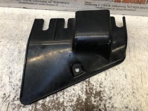 Gebruikte Luchtgeleider Porsche 911 3.2 Carrera Prijs op aanvraag aangeboden door N Kossen Autorecycling BV