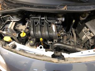 Gebruikte Cilinderkop Renault Twingo II (CN) 1.2 16V Prijs op aanvraag aangeboden door N Kossen Autorecycling BV