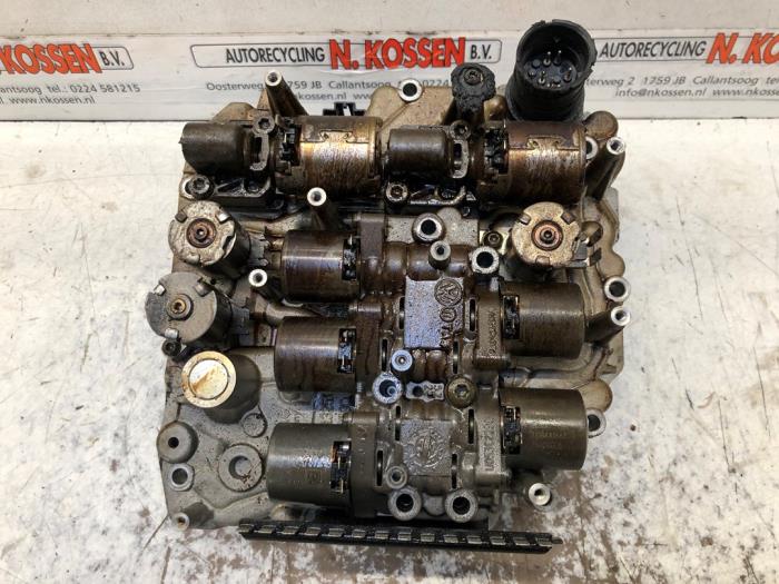 Gebruikte Mechatronic Volkswagen Transporter T6 2.0 TDI 150 Prijs op aanvraag aangeboden door N Kossen Autorecycling BV