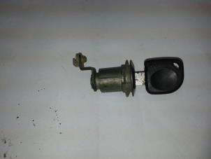 Gebruikte Achterslot Cilinder Chevrolet Matiz 0.8 S,SE Prijs op aanvraag aangeboden door N Kossen Autorecycling BV