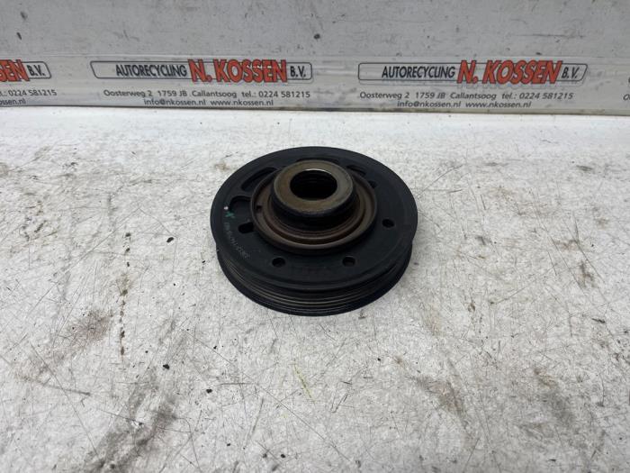 Gebruikte Krukas Poelie Ford Fiesta 6 (JA8) 1.0 Ti-VCT 12V 65 Prijs op aanvraag aangeboden door N Kossen Autorecycling BV