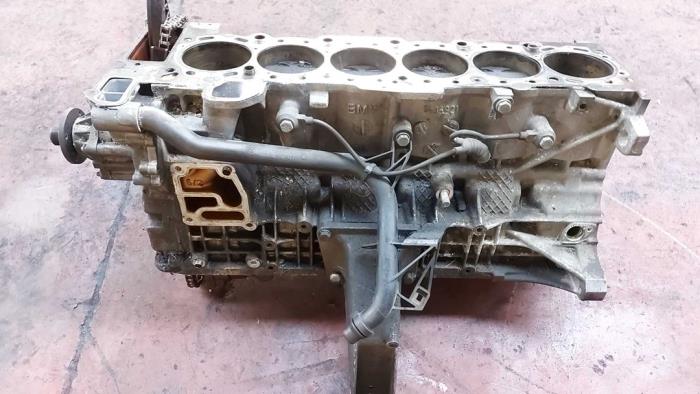 Gebruikte Motor Onderblok BMW 5-Serie Prijs op aanvraag aangeboden door N Kossen Autorecycling BV