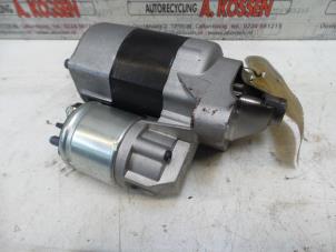 Gebruikte Startmotor Renault Twingo II (CN) 1.2 16V Prijs op aanvraag aangeboden door N Kossen Autorecycling BV