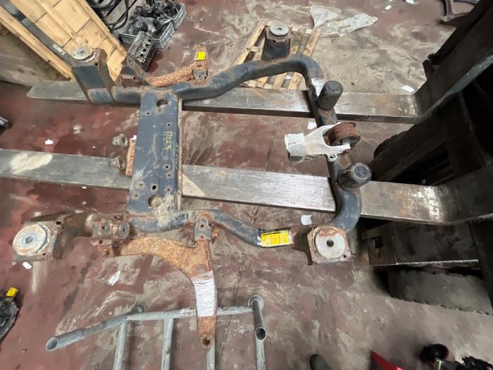 Gebruikte Subframe Volkswagen Transporter T5 1.9 TDi Prijs op aanvraag aangeboden door N Kossen Autorecycling BV