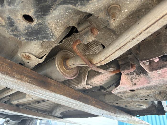 Gebruikte Uitlaat Middendemper Peugeot 207 SW (WE/WU) 1.4 16V Vti Prijs op aanvraag aangeboden door N Kossen Autorecycling BV