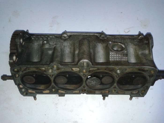 Gebruikte Cilinderkop Volkswagen Corrado Prijs op aanvraag aangeboden door N Kossen Autorecycling BV