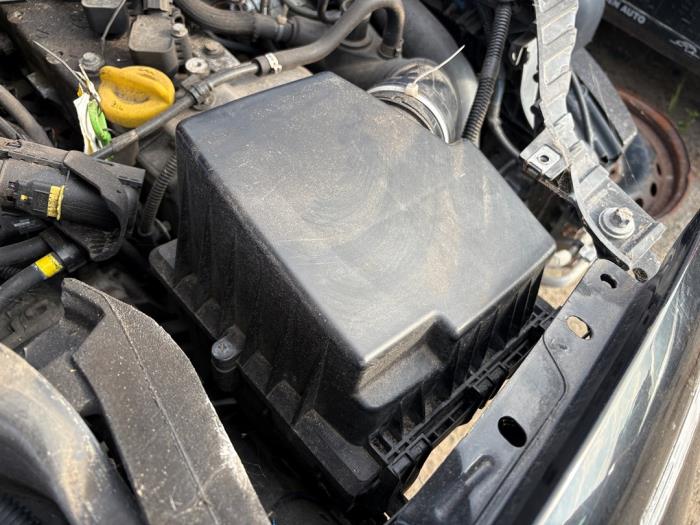 Gebruikte Luchtfilterhuis Fiat Grande Punto (199) 1.4 T-Jet 16V Prijs op aanvraag aangeboden door N Kossen Autorecycling BV
