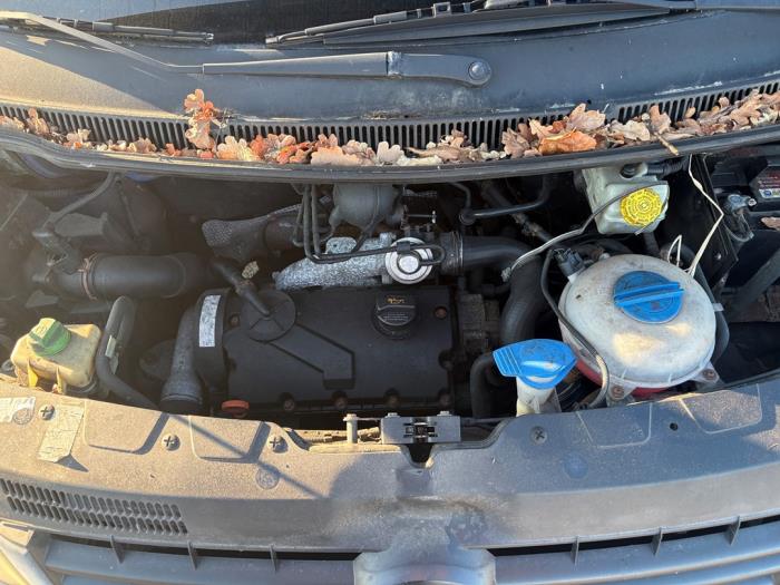 Gebruikte Motor Volkswagen Transporter T5 1.9 TDi Prijs op aanvraag aangeboden door N Kossen Autorecycling BV