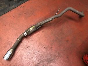 Gebruikte Uitlaat Einddemper Dodge Ram 3500 Standard Cab (DR/DH/D1/DC/DM) 5.7 V8 Hemi 1500 4x2 Prijs op aanvraag aangeboden door N Kossen Autorecycling BV