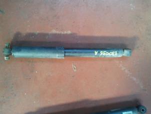 Gebruikte Schokbreker links-achter Dodge Ram 3500 Standard Cab (DR/DH/D1/DC/DM) 5.7 V8 Hemi 1500 4x2 Prijs op aanvraag aangeboden door N Kossen Autorecycling BV
