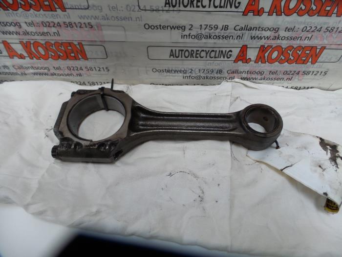 Gebruikte Drijfstang Volkswagen Transporter Prijs op aanvraag aangeboden door N Kossen Autorecycling BV