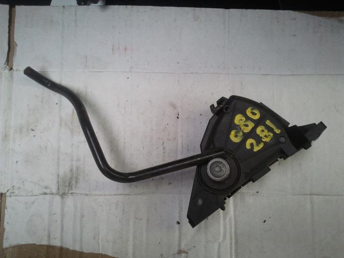 Gebruikte Sensor Gaspedaalpositie Opel Vivaro 2.0 CDTI Prijs op aanvraag aangeboden door N Kossen Autorecycling BV
