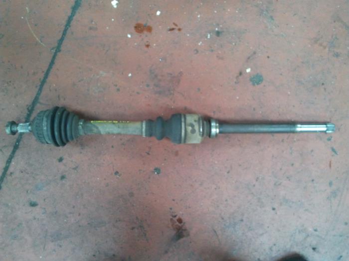 Gebruikte Steekas rechts-voor Citroen Xsara Picasso (CH) 1.8 16V Prijs op aanvraag aangeboden door N Kossen Autorecycling BV
