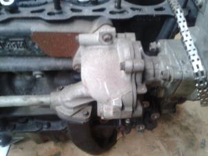 Gebruikte Waterpomp Chevrolet Alero 2.4 16V SA,SB,SC Prijs op aanvraag aangeboden door N Kossen Autorecycling BV