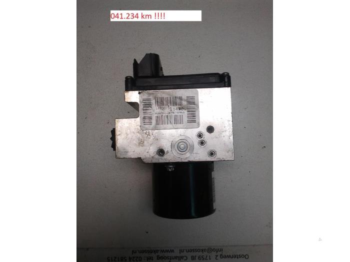 Gebruikte ABS Pomp Dodge Ram 3500 Standard Cab (DR/DH/D1/DC/DM) 5.7 V8 Hemi 1500 4x2 Prijs op aanvraag aangeboden door N Kossen Autorecycling BV