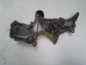 Gebruikte Dynamosteun onder Renault Scénic I (JA) 1.4 16V Prijs op aanvraag aangeboden door N Kossen Autorecycling BV