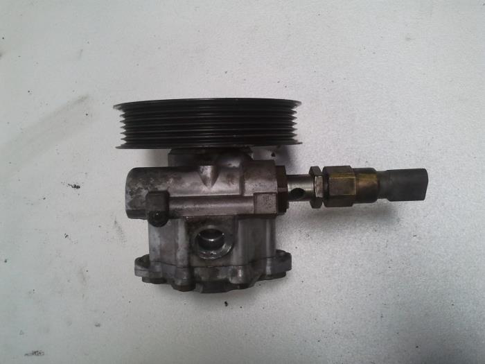 Gebruikte Pomp Servo Audi TT (8N3) 1.8 20V Turbo Quattro Prijs op aanvraag aangeboden door N Kossen Autorecycling BV
