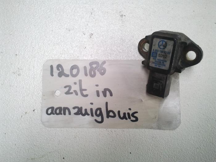 Gebruikte Sensor map (inlaatspruitstuk) Mercedes Sprinter 3t (903) 311 CDI 16V Prijs op aanvraag aangeboden door N Kossen Autorecycling BV